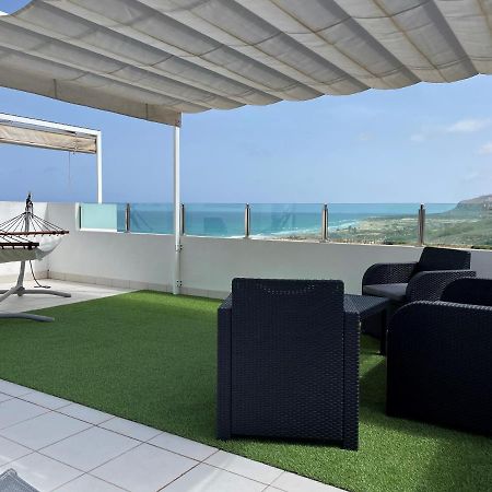 Penthouse Seacoast Apartment Arenales del Sol Exterior photo